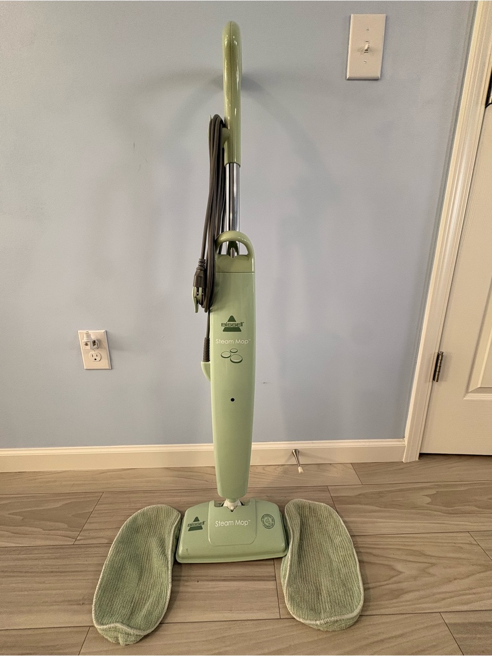 Bissell Steam Mop Max Hard Floor Cleaner 1867-7 Green Tea With 2 Mop Pads